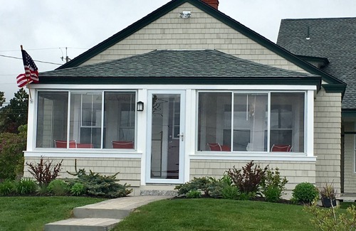 York Beach Cottage | NUBBLE LIGHT VIEWS