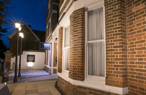 Wymondham Apartment | Number 10 The Abbey - Merrivale Apartment