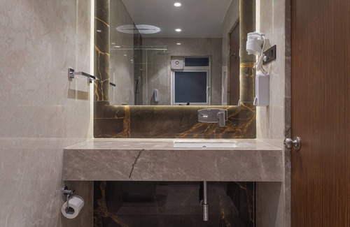 Vile Parle Hotel | Nuvia Boutique Hotel