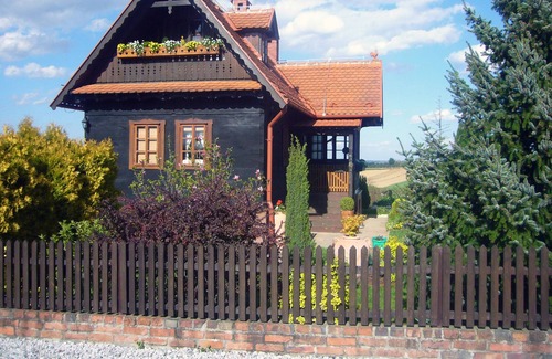 Marusevec House | Oak Cottage Getaway in Northern Croatia