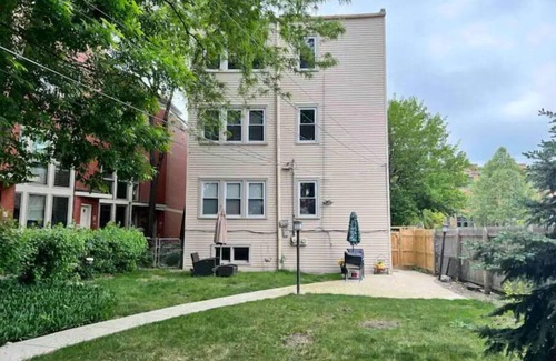 Oak Park Apartment | Oak Park Queen