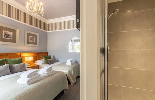 Bowness-on-Windermere Bed & Breakfast | Oakfold House