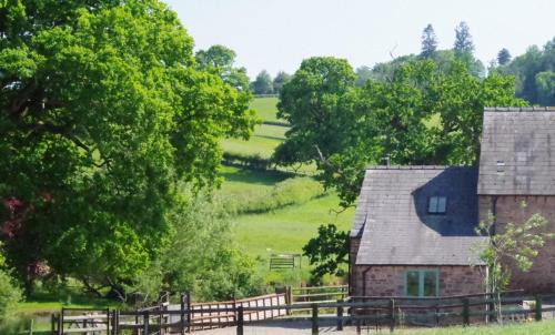 Monmouth House | Oaklands Cottage on a rural farm