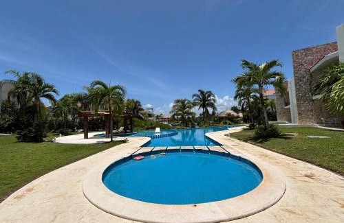 Puerto Aventuras Apartment | Oasis facing the lagoon