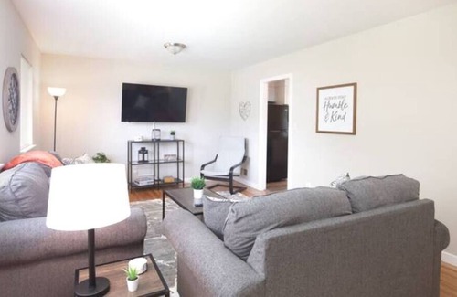 Center Point House | ★Oasis in the Suburbs★ ✅4 BDRM ⚡WiFi ❤️Long Stays!