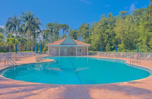 North Naples Apartment | Oasis on Grey Fox Run