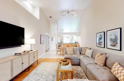 North Naples Apartment | Oasis on Grey Fox Run