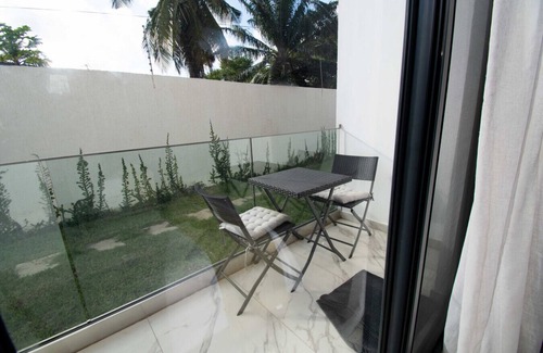 Labadi Apartment | Oasis Retreat at 233 Boulevard