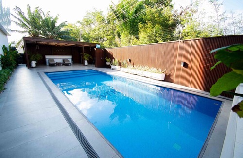 Labadi Apartment | Oasis Retreat at 233 Boulevard