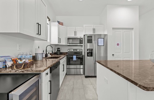 West Park House | Oasis Yard -Pool-Jets-Game Room-BBQ-Relaxing