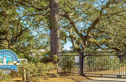 Panacea House | Ocean & Bayfront Home with Pool, Golf Cart, Tennis Court & Free Amenities
