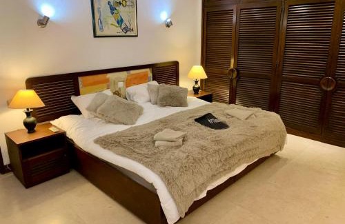 Oura Apartment | Ocean Bliss II- Panoramic Sea View - 20m to Beach - 2 Swimming Pools - Private Parking