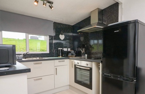 Bucks Cross Cottage | OCEAN BLUE, pet friendly, with pool in Bucks Cross, Bideford
