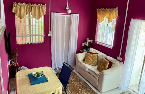 Georgetown Cottage | Ocean Breeze - A Bayside RetreatnLocated on Coastal St. Vincent -Georgetown.