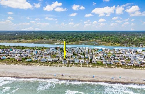 Holden Beach House | Ocean Daze - Sleeps 22, Direct Oceanfront, Renovated May 2022
