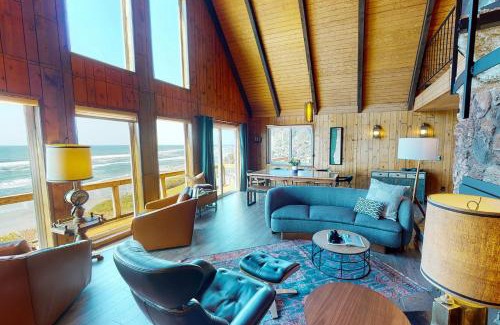 Oregon Coast House | Ocean Front A Frame with Spectacular Views! Dog The Hidden Overlook