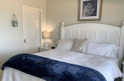 Colliers Bay Condo | Ocean Front, Castaways Cove #116 - Beach Front!, Beach Front - Cayman Islands