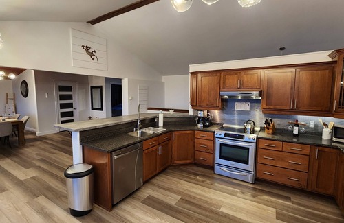 Sheet Harbour House | Ocean front retreat and spa - 5min to Taylor Head park