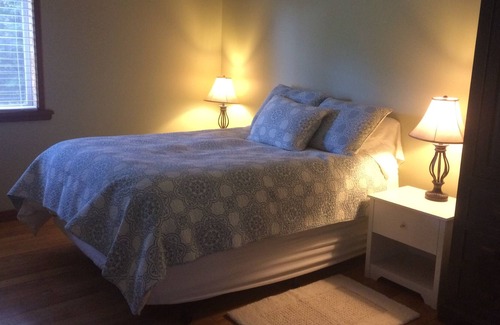 Masset House | OCEAN FRONT SUITE PRIME LOCATION