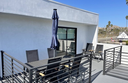 Pierpont Bay Apartment | *OCEAN LOCATION*2 MIN WALK TO OCEAN* COMPETITIVELY PRICED*