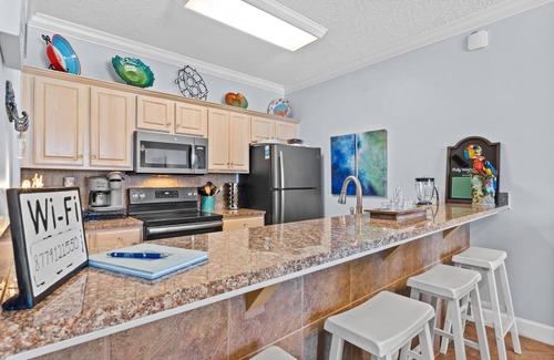 Long Beach Condo | Ocean Ritz Beach Resort by Panhandle Getaways