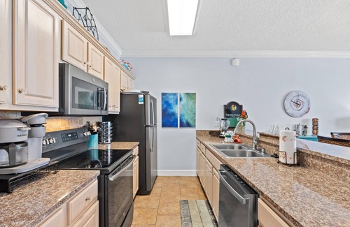 Long Beach Condo | Ocean Ritz Beach Resort by Panhandle Getaways