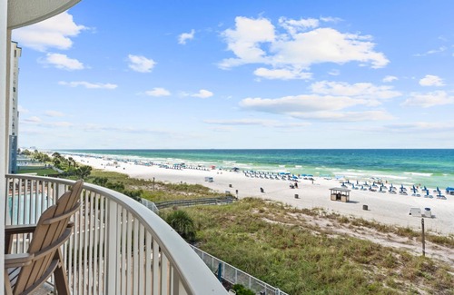 Long Beach Condo | Ocean Ritz Beach Resort by Panhandle Getaways