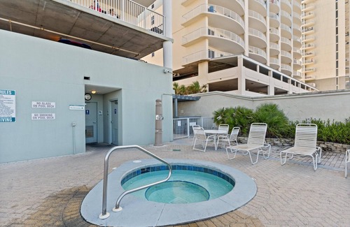 Long Beach Condo | Ocean Ritz Beach Resort by Panhandle Getaways