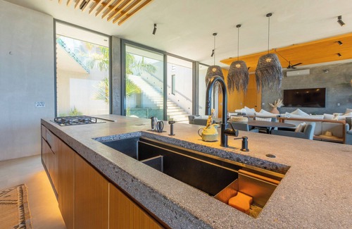 El Pescadero Villa | Ocean-View Architecturally Significant Luxury Villa in Cerritos Area