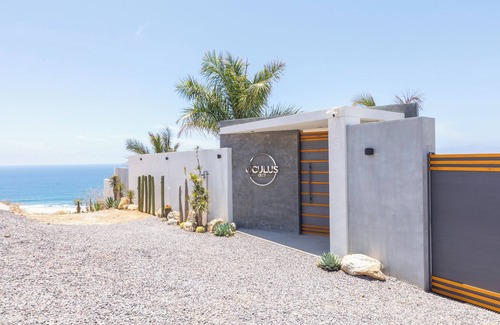 El Pescadero Villa | Ocean-View Architecturally Significant Luxury Villa in Cerritos Area