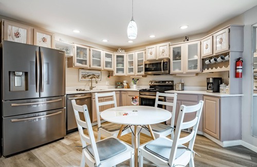 Birch Bay Condo | Ocean view, beautifully remodeled , Free Wi-Fi. Pet friendly. JL 415