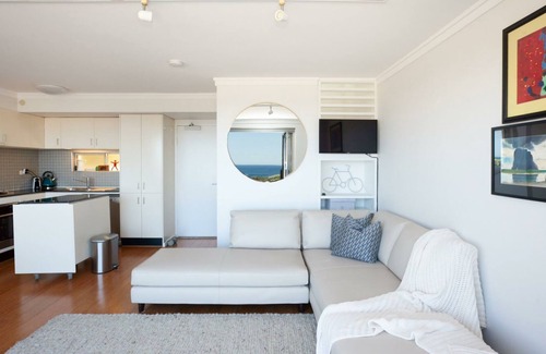 Clovelly Apartment | Ocean-view Clovelly ISYD