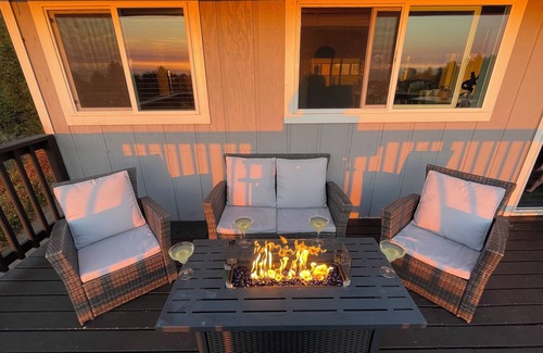Smith River House | Ocean View - Fire Pit - Game Room - Redwoods - Casino