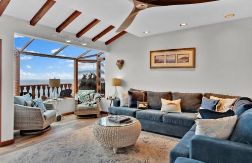 Avalon House | Ocean View Hamilton Cove Villa