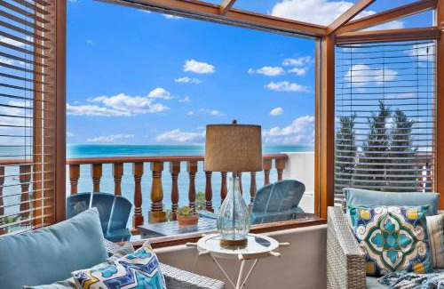 Avalon House | Ocean View Hamilton Cove Villa