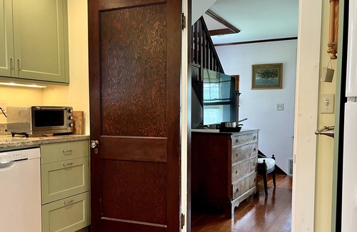 Rye House | Ocean View Property in Quiet Neighborhood at Wallis Sands Beach