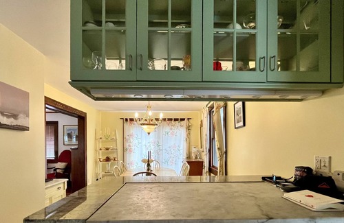 Rye House | Ocean View Property in Quiet Neighborhood at Wallis Sands Beach