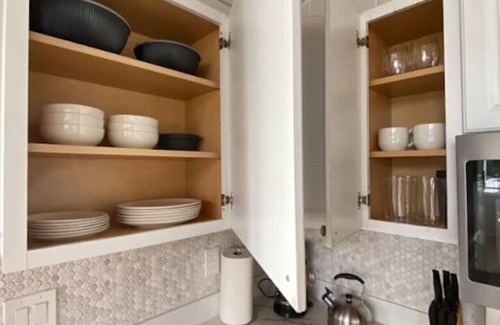 Kalaoa House | Ocean View Retreat with Airy Private Patio