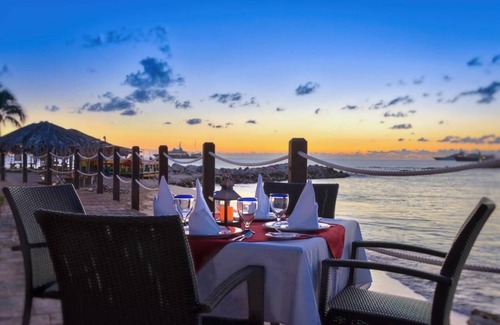 Pelican Key Resort | OCEAN VIEW STUDIO (Sleeps 4) Fabulous sunsets