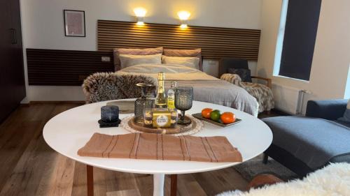 Reykjavik Apartment | Ocean View Suite near Sky Lagoon