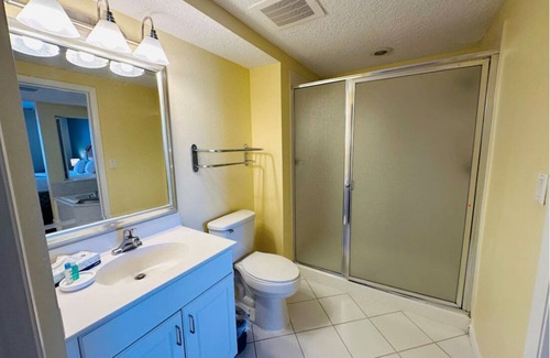 Brush - Stewarts Resort | Ocean Walk 2bed/2bath Deluxe Lock Off. in Daytona Beach, FL!n