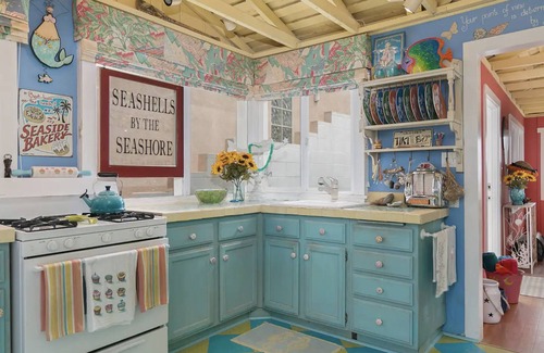 Silver Strand House | Oceanfront Beach House on Sand. Welcome to the Hula Hut!