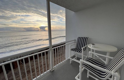 South Patrick Shores Condo | OCEANFRONT Condo! 2nd floor balcony 30' from ocean. 2 King bed, 2 full bath.