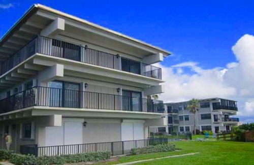 Central Beach Condo | Oceanfront Condo With Incredible Views