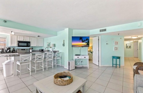 Daytona Beach Shores Apartment | Oceanfront Penthouse! Pool, Hot Tub, Beach Access