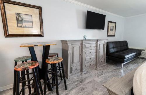 Litchfield by the Sea Apartment | Oceanfront Views, Private Porch, 1st Flr, King Bed
