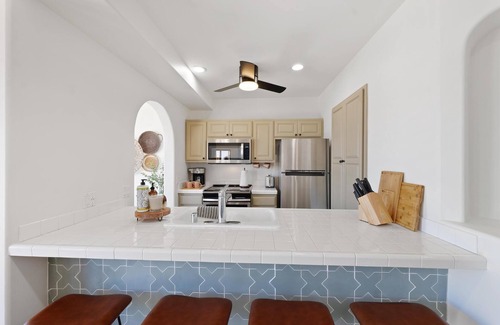 Avalon Condo | Oceanfront Villa in Catalina’s Hamilton Cove, Golf Cart + Stunning Views