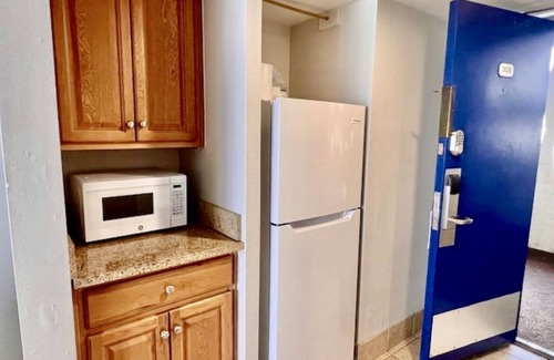 Myrtle Beach Apartment | Oceanfront/Voted "9 Best Hotels with Waterparks"