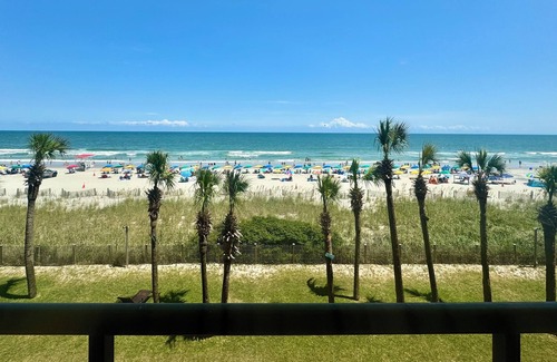 Myrtle Beach Apartment | Oceanfront/Voted "9 Best Hotels with Waterparks"