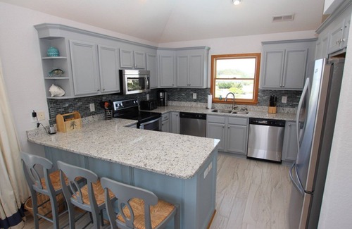 Ocean Hill House | Oceanside, 7 BRs, Priv Pool, H Tub, Community Amenities, VOH3, Safe Harbor